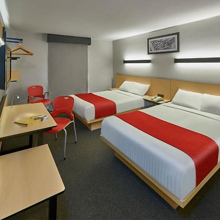 City Express By Marriott Irapuato Norte Экстерьер фото