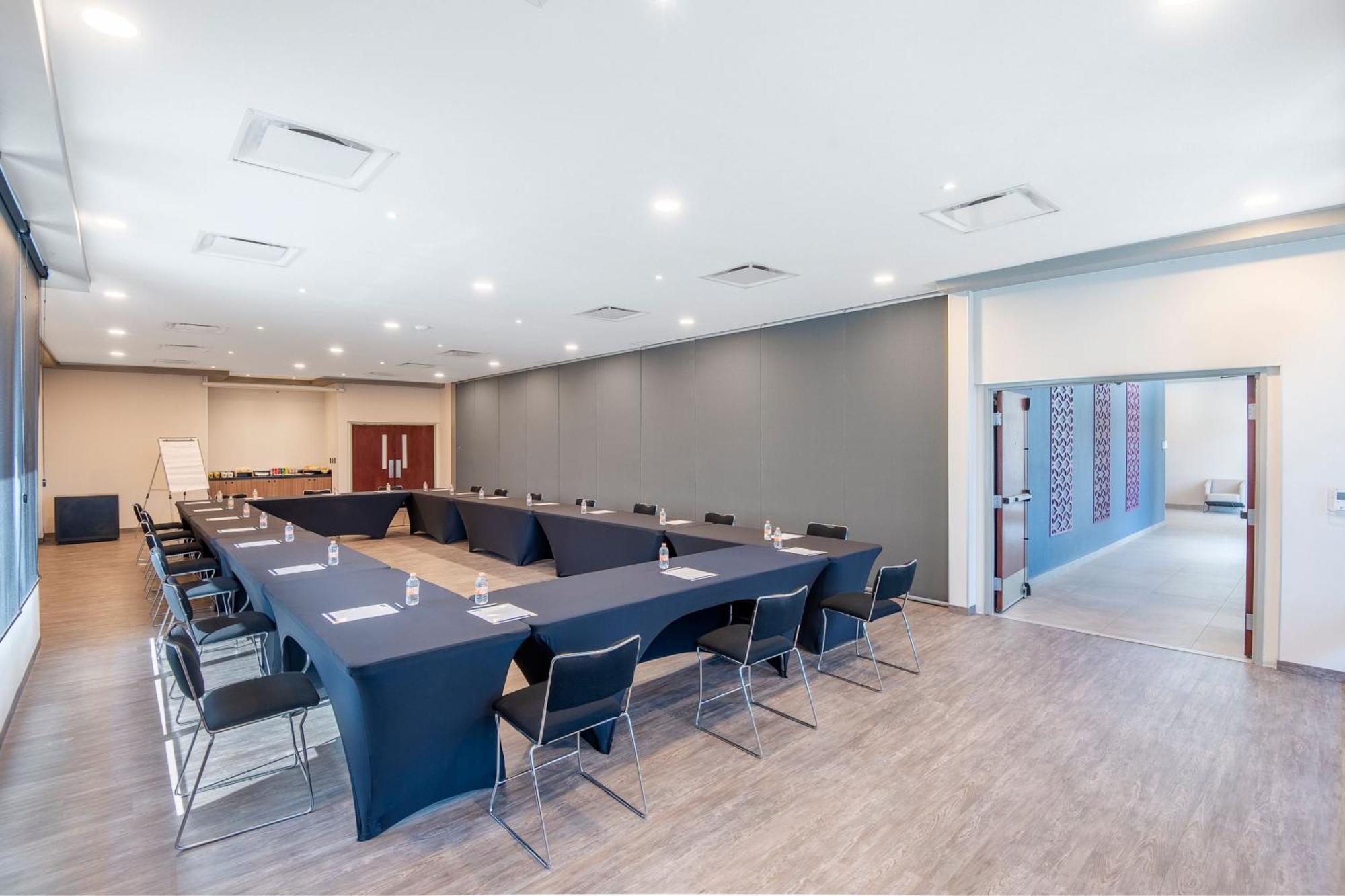 City Express By Marriott Irapuato Norte Экстерьер фото