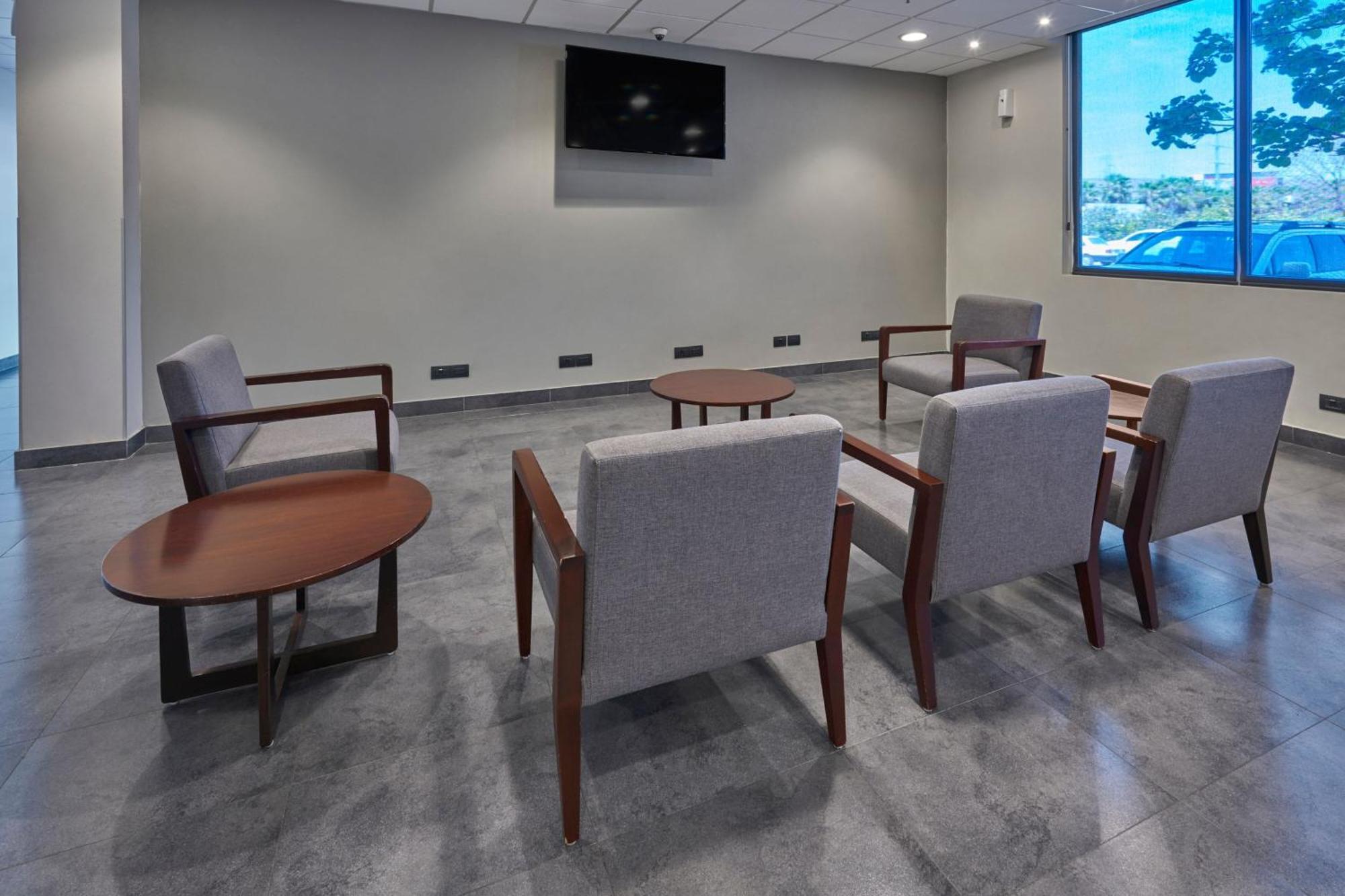 City Express By Marriott Irapuato Norte Экстерьер фото